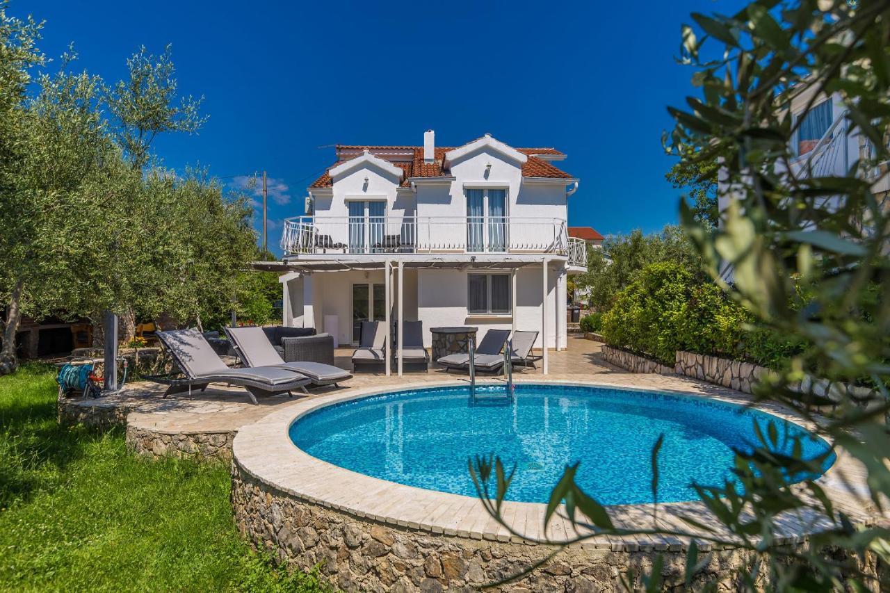 Holiday Home Olive Garden Brzac Exterior foto