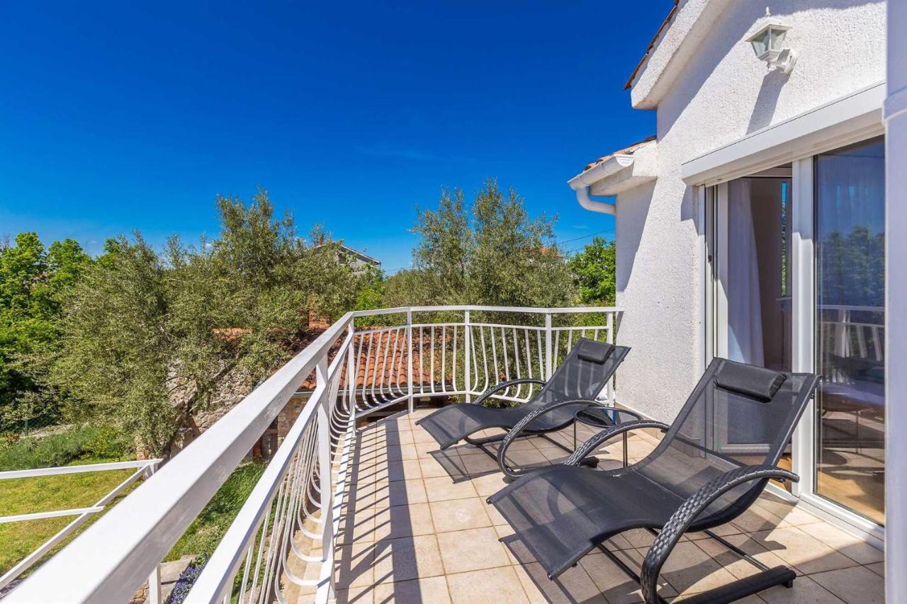 Holiday Home Olive Garden Brzac Exterior foto